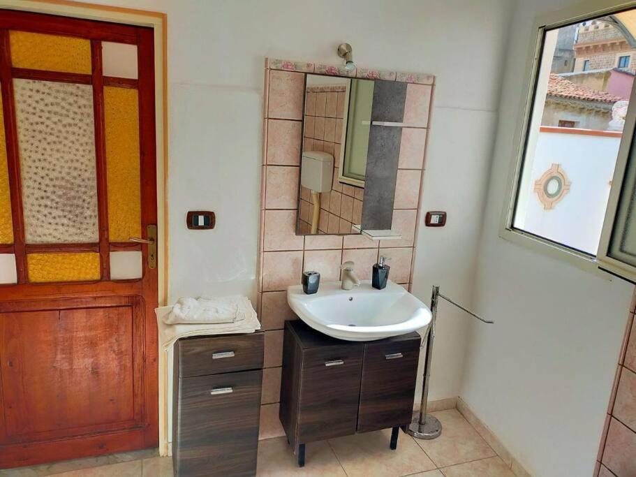 Casa Vacanza "Il Cortiletto" Sciacca Esterno foto