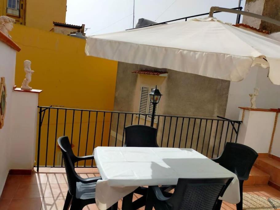 Casa Vacanza "Il Cortiletto" Sciacca Esterno foto